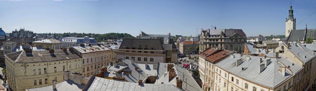Апартаменти В Центрі На Галицький Для Чотирьох Lviv Exterior photo